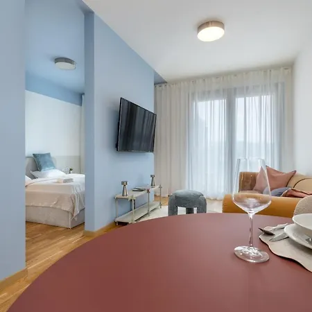 Apartment Skyline View Apartment, Metropolis, Parking & Balcony Bratislava